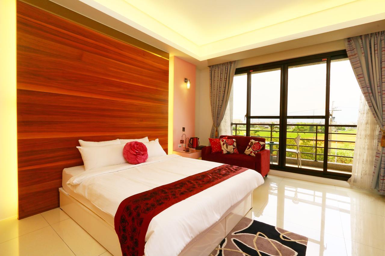 Sakura Love River Bed And Breakfast Dongshan  Eksteriør billede